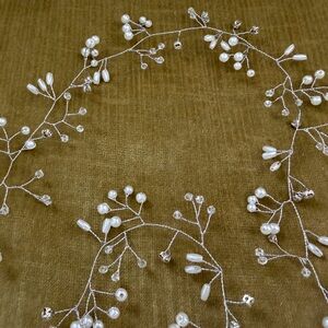 Elegant Pearl and Crystal Garland hair vine